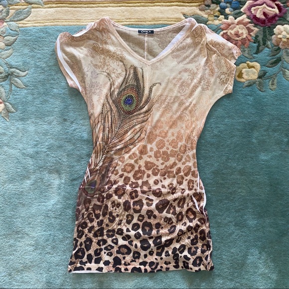🛍 Cold shoulder leopard embellished v neck tunic top - Picture 4 of 5